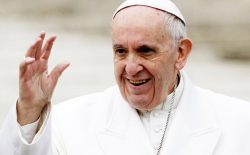 رهبر کاتولیک‌های جهان: سقط جنین یک مساله‌ای دینی نه، بلکه انسانی است
