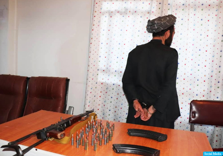 مسؤول جمع‌آوری مالیات طالبان برای ولسوالی پشتونکوت فاریاب بازداشت شد