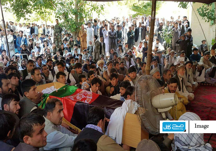 پیکر فواد اندرابی در ولایت بغلان به خاک سپرده شد
