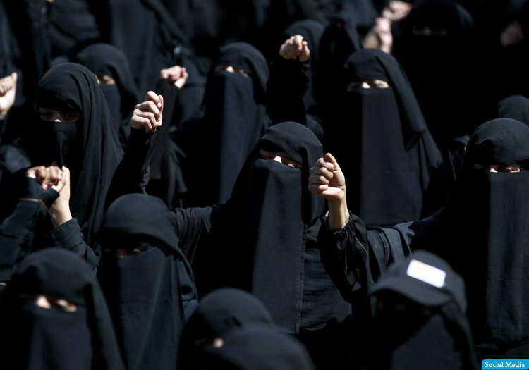 انتقادهای شدید به نمایشگاه «زنان با پوشش اسلامی» در آلمان