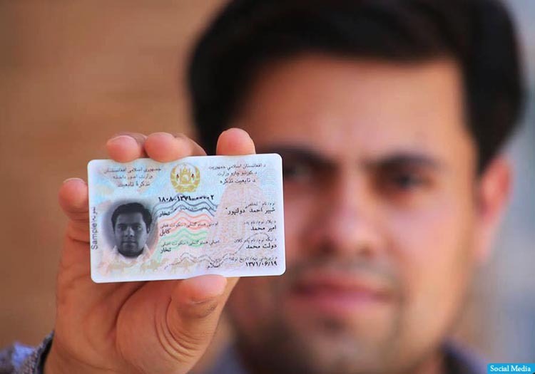 در شش ماه گذشته، دوصدهزار شناس‌نامه‌ی برقی در سه ولایت توزیع شده است