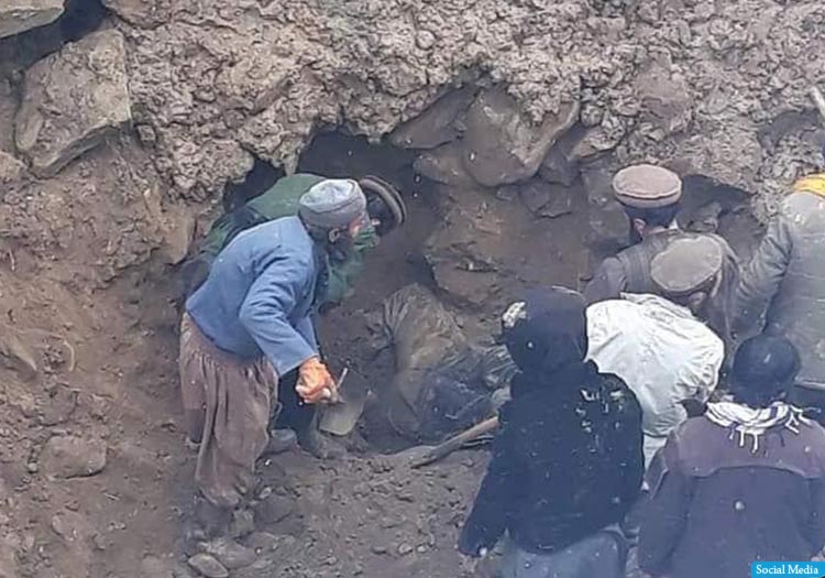 برف‌کوچ بر یک معدن طلا در بدخشان جان 5 نفر را گرفت