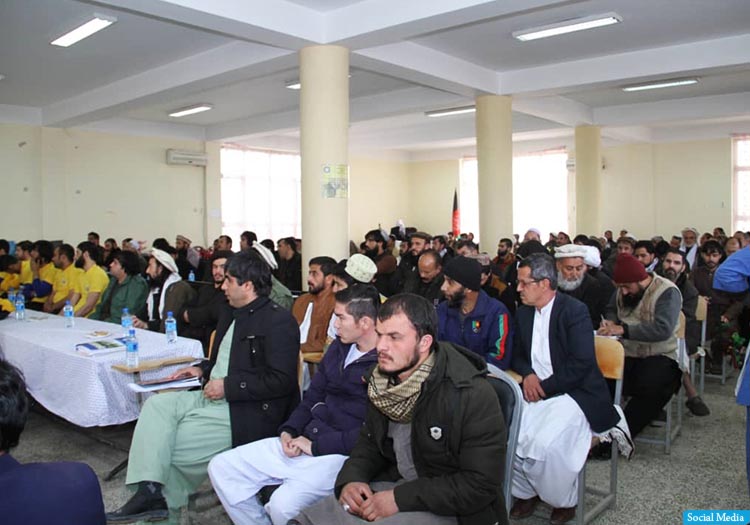 ترویج فرهنگ کتاب‌خوانی در زندان پل‌چرخی؛ با خواندن یک کتاب شش روز از حبس یک زندانی کم می‌شود