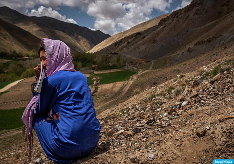 نمی‌دانستم عزادار باشم یا جشن بگیرم؛ داستان دوران آموزش گزارش‌گر دختر افغانستانی