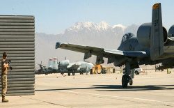 کشته شدن شش کارمند خدماتی میدان هوایی بگرام در حمله‌ی طالبان
