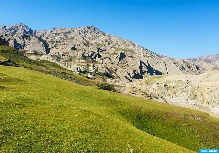 رویداد ترافیکی در بدخشان 2 کشته و 12 زخمی به جای گذاشت