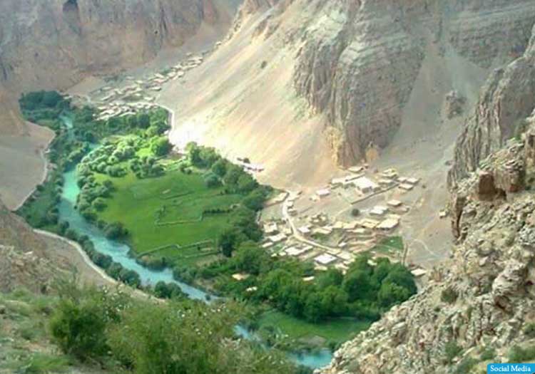 باشند‌گان غور: ولسوالی مرغاب در آستانه‌ی سقوط قرار دارد