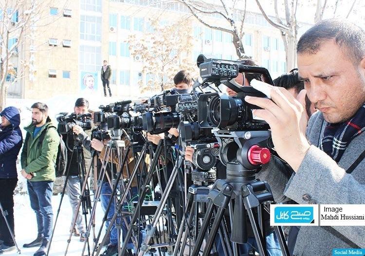 در انتخاب خبرنگاران برای پوشش مذاکرات میان‌افغانی سلیقه‌ای برخورد شده است