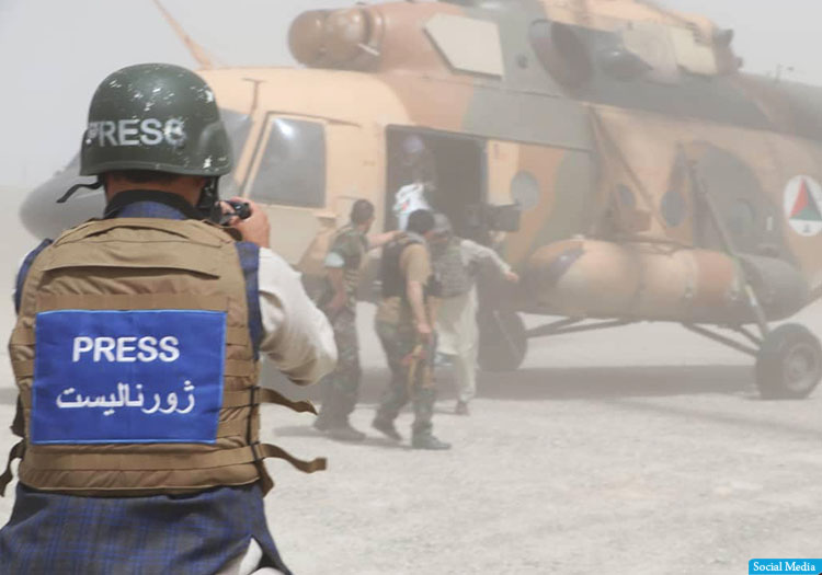 بیش از دو هزار خانواده در حمله‌ی طالبان در ولسوالی قیصار فاریاب آواره شده‌اند