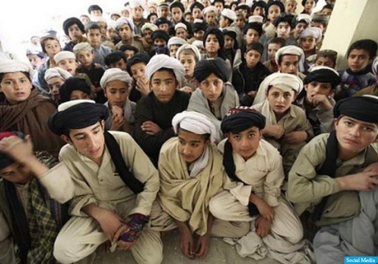 عدم نظارت دولت بر آموزش‌های دینی، مساوی با رشد افراطیت است