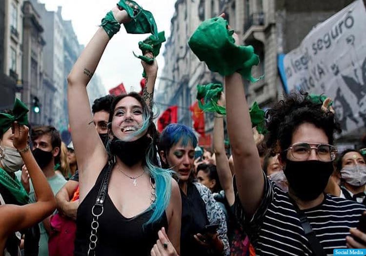 آرژانتین سقط جنین را قانونی کرد