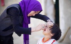 آغاز کمپاین تطبیق واکسین پولیو در افغانستان؛ ۹٫۹ میلیون کودک واکسین می‌شوند