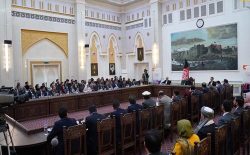 غنی: فشارهای منطقه‌ای و جهانی بر طالبان و حامیان‌شان بیشتر شود