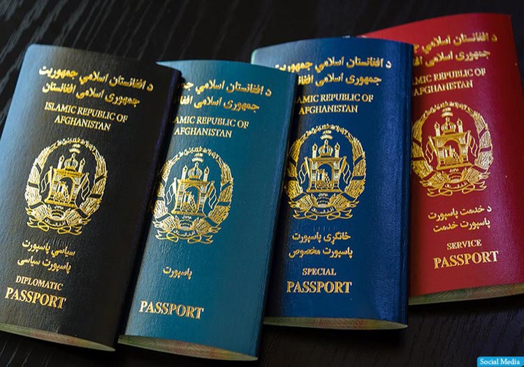 روند صدور پاسپورت بر اساس شناس‌نامه‌ی کاغذی متوقف شد