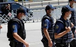 ده افسر بازنشسته‌ی نیروی دریایی ترکیه به دلیل انتقاد از دولت بازداشت شدند