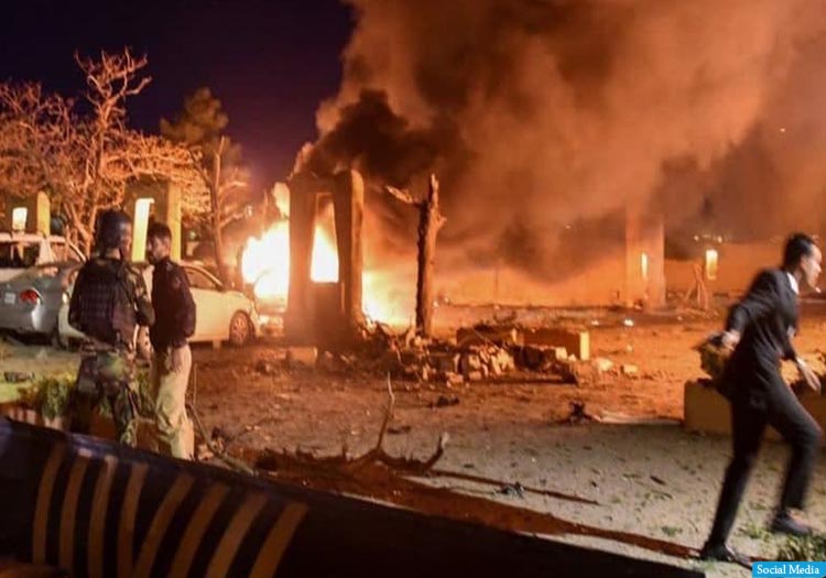 انفجار بمب در محل اقامت سفیر چین در پاکستان؛ 4 نفر کشته و 12 نفر زخمی شدند