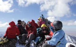 قله‌ی شاه‌فولادی برای دومین بار توسط دختران کوه‌نورد فتح شد