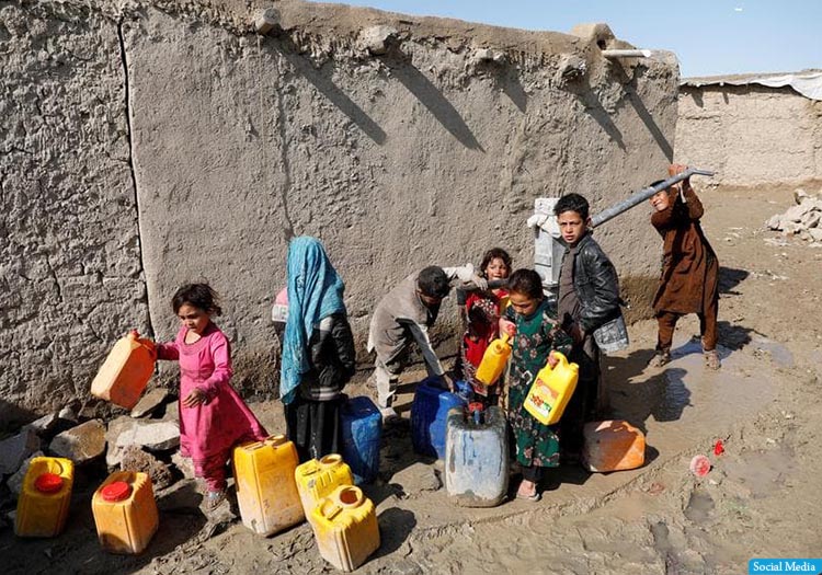 اتحادیه‌ی اروپا برای جلوگیری از مهاجرت افغانستانی‌ها، پول می‌دهد