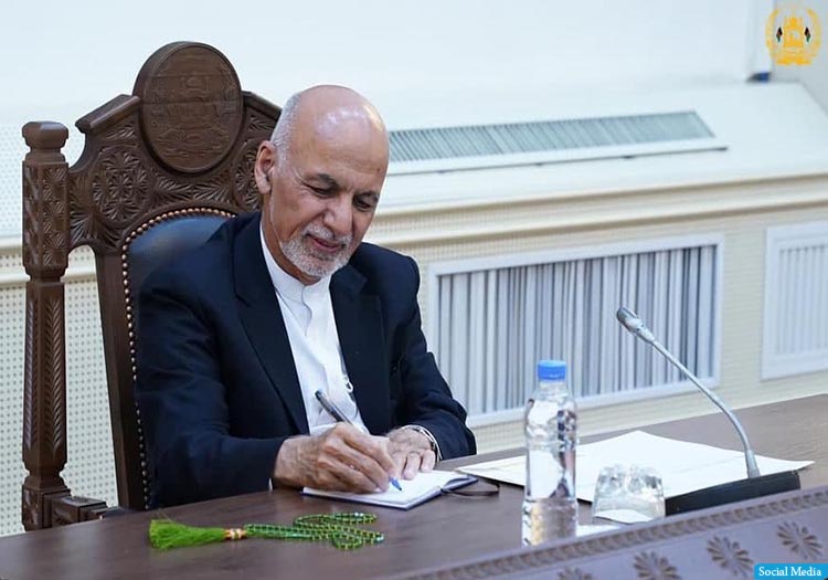 غنی: سرعت توزیع شناس‌نامه‌های الکترونیکی بیش‌تر شود