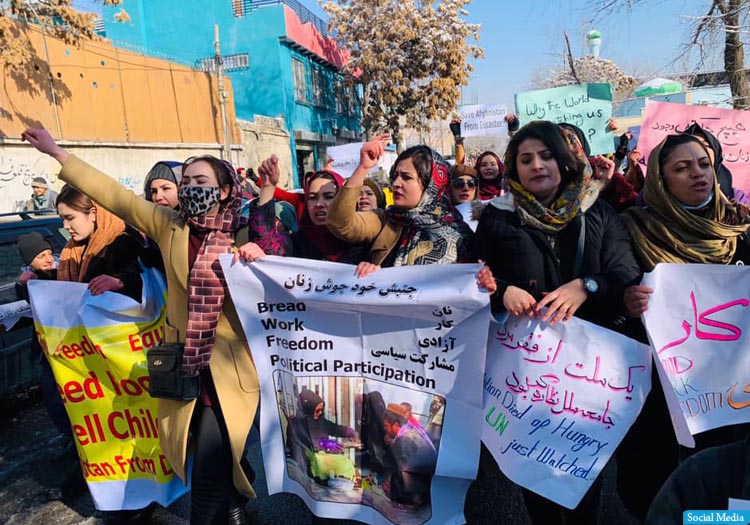«نان، کار، آزادی»؛ شعار امروز زنان معترض در شهر کابل