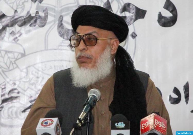 عباس استانکزی: در دنیا دو ابرقدرت وجود دارد که اول امریکا و دوم طالبان است