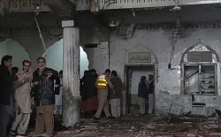 انفجار در یک مسجد شیعیان در پیشاور، ۳۰ کشته و ۶۰ زخمی به جا گذاشت