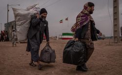 وزارت مهاجرین: در شش ماه گذشته، ۵۵۰ هزار مهاجر به افغانستان برگشتند