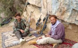 طالبان پنج خانواده از نزدیکان فرمانده عبدالعزیز پنجشیری را کوچ اجباری داده‌اند